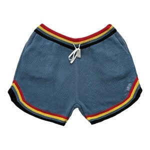 Amiri Crochet Basketball Shorts Light Blue
Second Hand‎